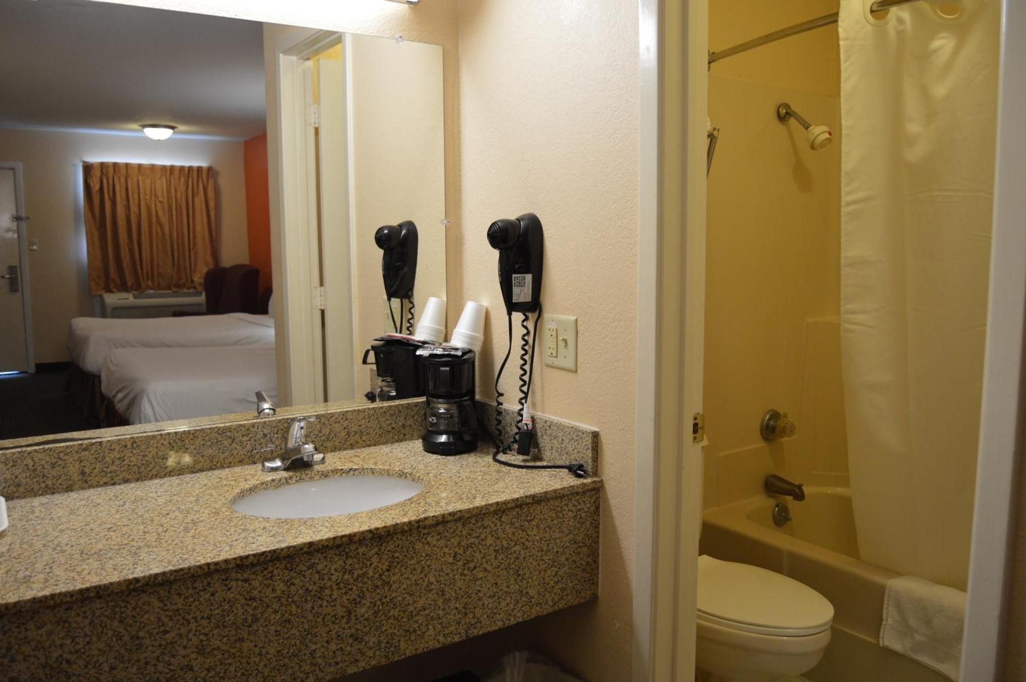 Americas Best Value Inn Gainesville Tx Zewnętrze zdjęcie